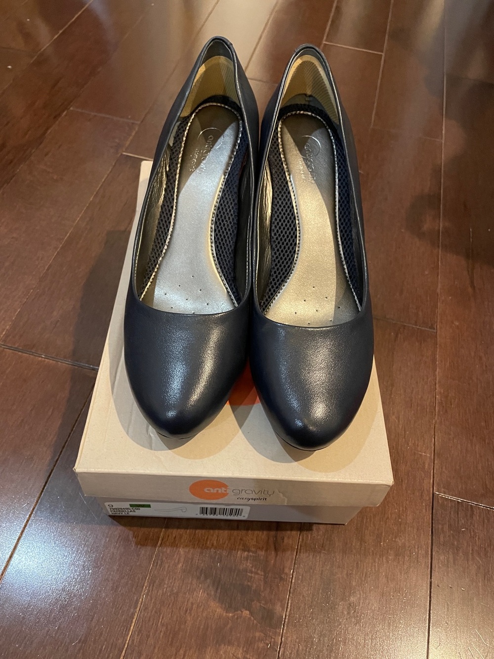 Easy Spirit Black Rounded-Toe Women's Heels
